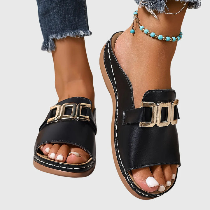 Andri | Comfy Buckle Sandals