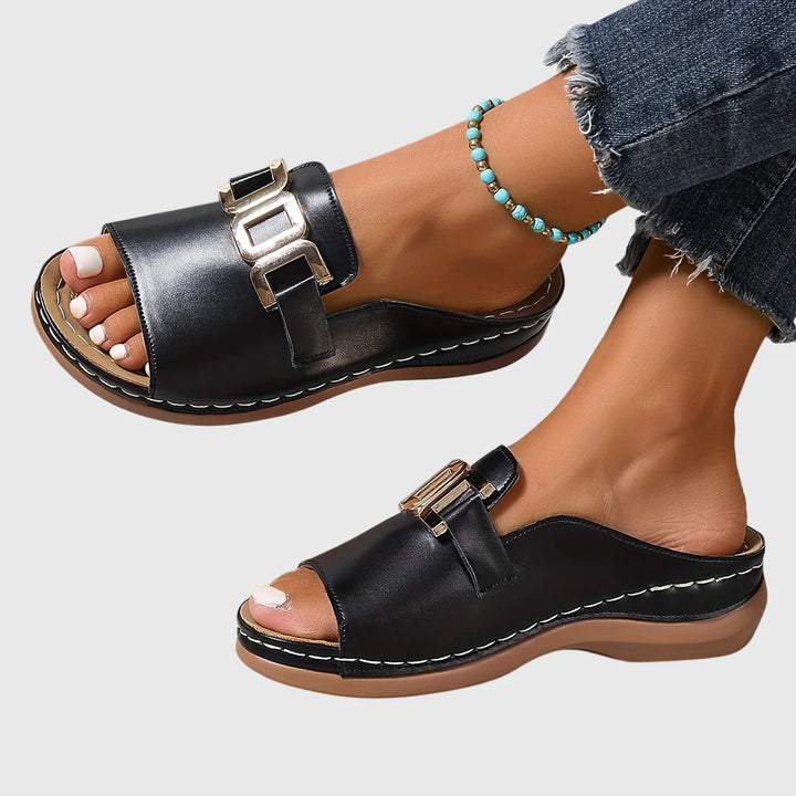 Andri | Comfy Buckle Sandals